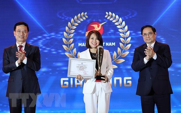 Winners of Make in Vietnam Digital Technology Product 2021 Awards announced