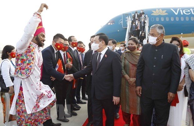 NA Chair Vuong Dinh Hue arrives in New Delhi, beginning official visit to India