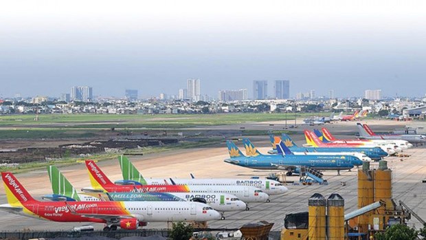 Vietnam to resume nine regular international air routes