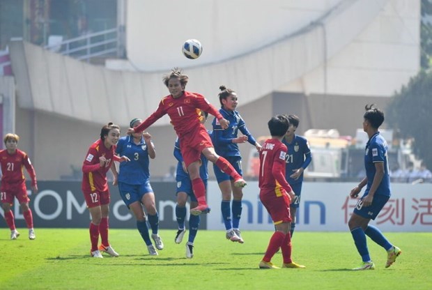 Vietnam win 2-0 over Thailand in play-off round in women's football World Cup hinh anh 1