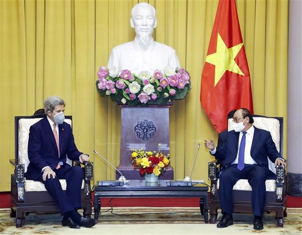 President Phuc receives US Special Presidential Envoy for Climate
