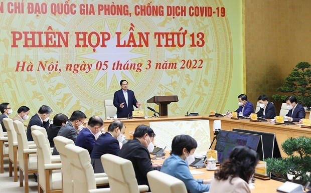 PM orders gradual normalisation of COVID-19 pandemic hinh anh 1