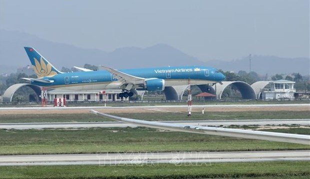 First repatriation flight from Ukraine lands in Hanoi