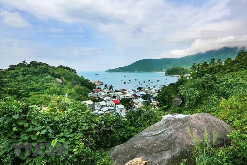 Cu Lao Cham Island (Tan Hiep island commune, Hoi An city, Quang Nam province) viewed from above (Photo: VNA)