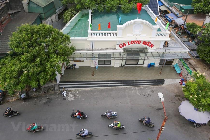 Long Bien station has not been repaired since 1997. This is the largest restoration of this station after more than 20 years (Photo: VNA)