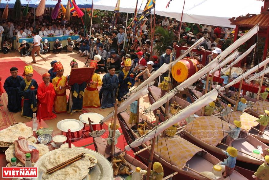 Ly Son island covers an area of less than 10 sq.km, but it has nearly 100 relics, most of which are related to the Hoang Sa Flotilla (Photo: VNA)