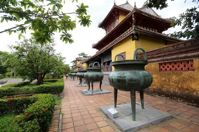The set of nine tripod cauldrons in Hue Imperial Citadel is listed in national treasures in 2012 (Photo: VNA)