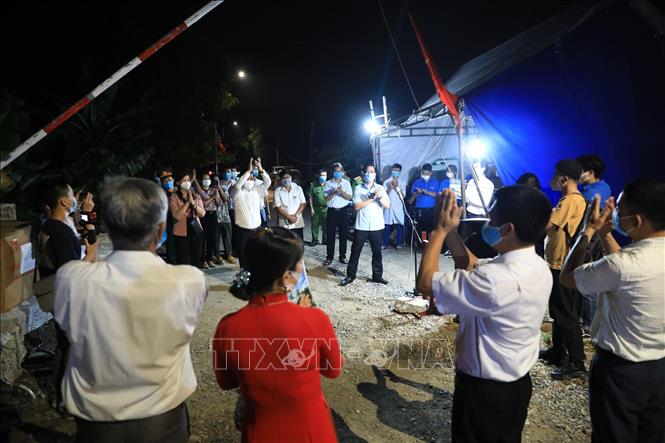 Hà Nội dỡ bỏ cách ly thôn Lỗ Giao