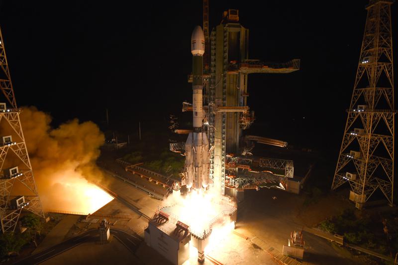 Ấn Độ phóng không thành công tên lửa mang vệ tinh quan sát Trái Đất