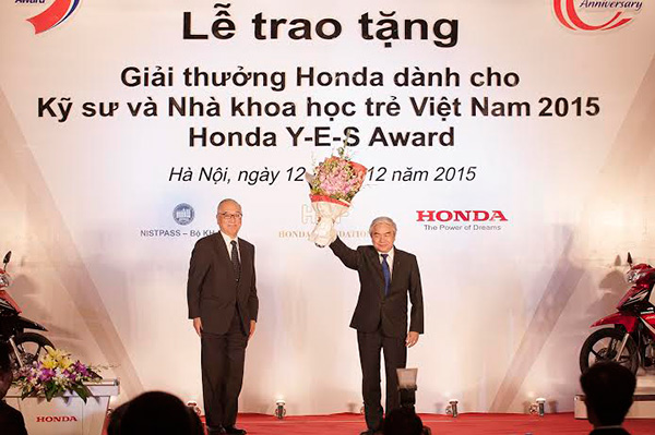 Trao giải thưởng Honda Y-E-S Award 2015 cho 10 sinh viên xuất sắc - ảnh 2