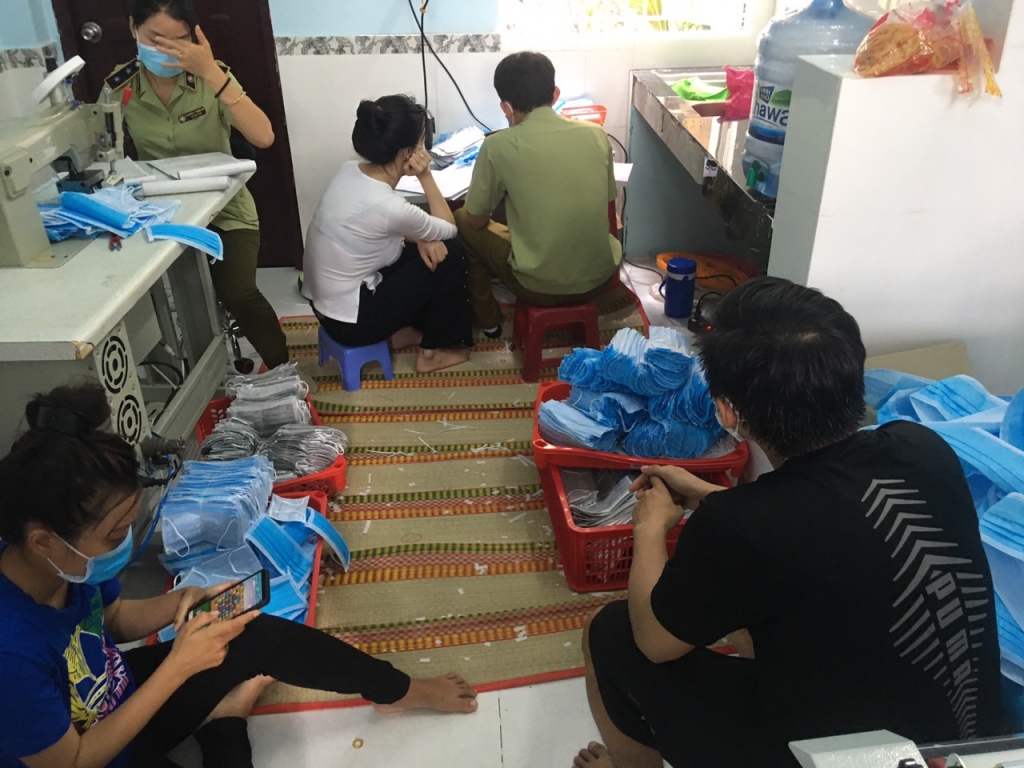 TP. Hồ Chí Minh: Lợi dụng dịch bệnh hàng giả lộng hành