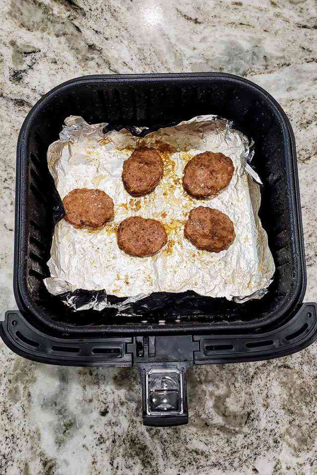 Muốn làm thịt nướng thơm, mềm, đậm đà, chỉ cần cho