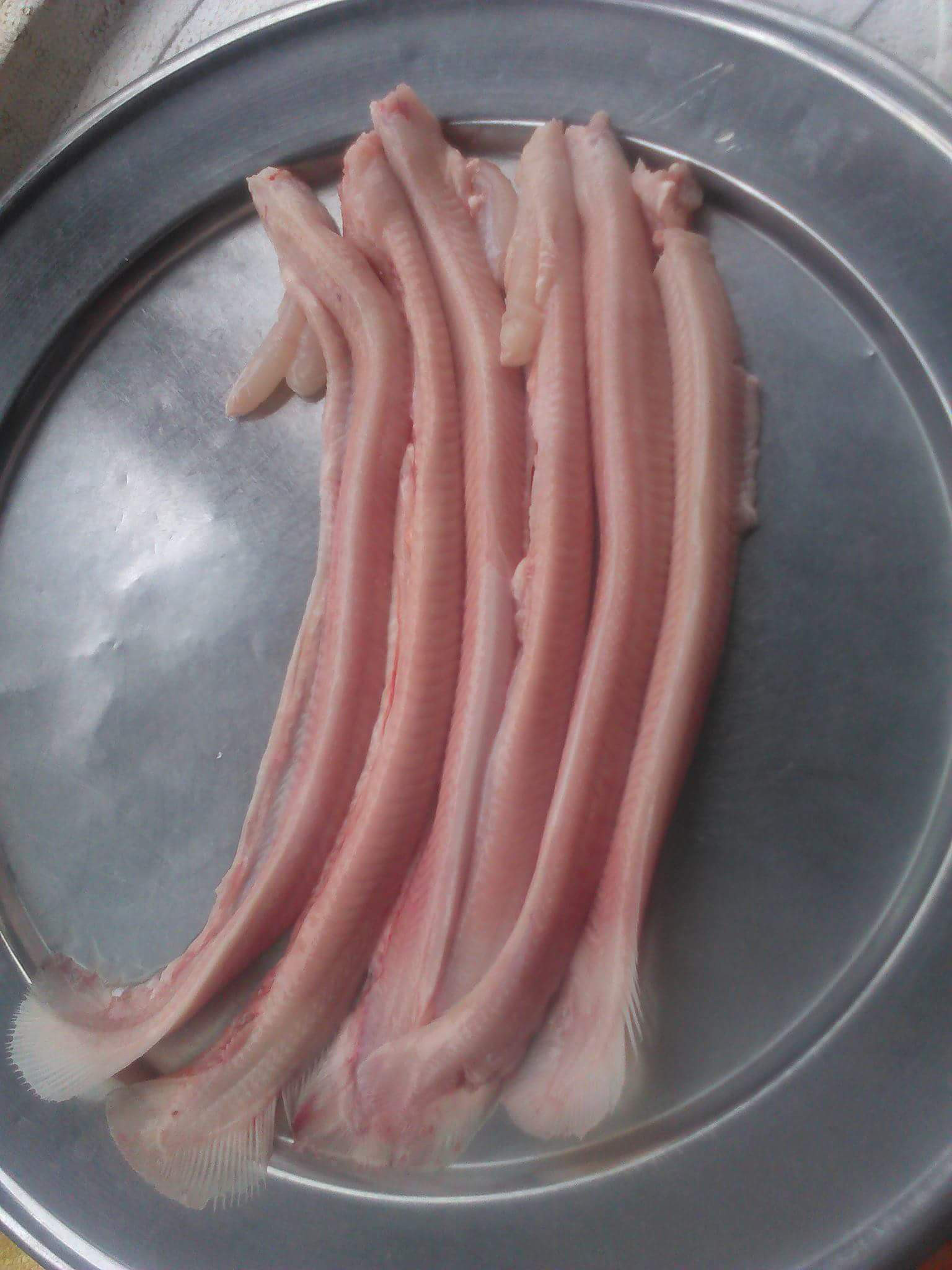 Món ăn từ loài cá ninja trông dị hợm nhưng thơm ngon “nức mũi“ - Ảnh 3.