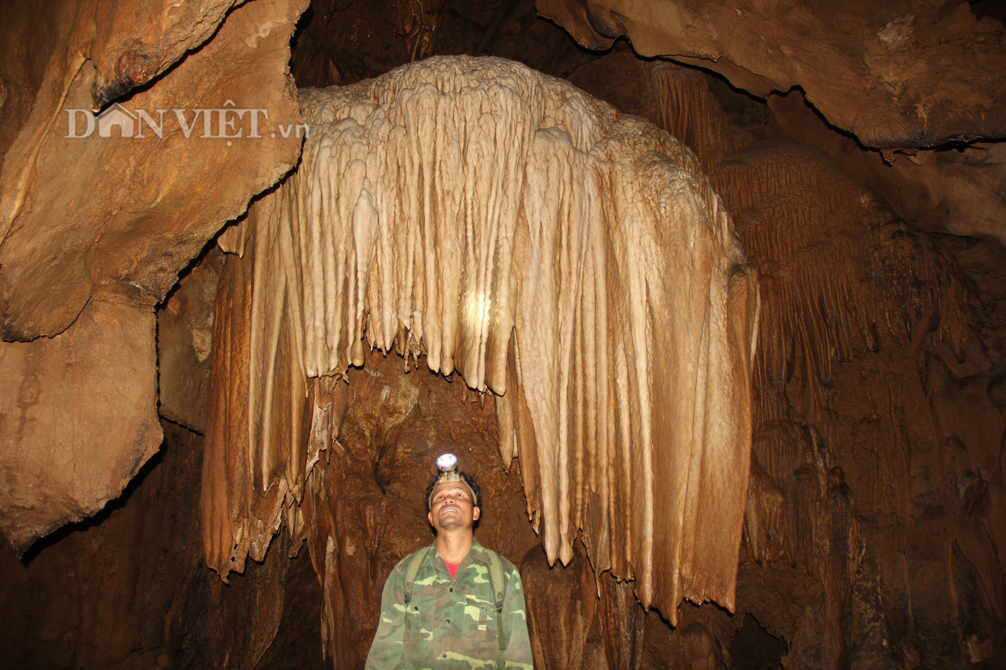 Quảng Trị: Phát hiện hang động mới, đẹp lung linh ở thôn Trỉa - Ảnh 5.