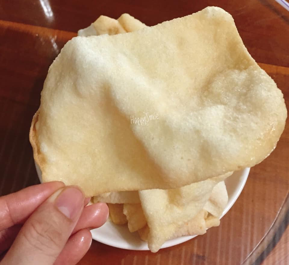 Tự làm bánh phồng tôm cho con tại nhà - Ảnh 5.