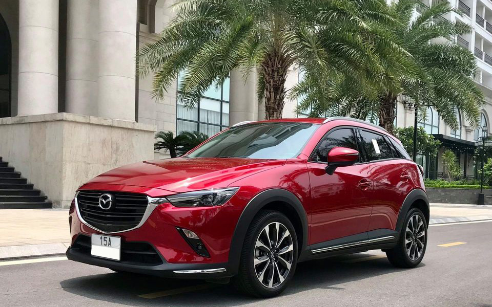 Mazda CX-3 2021 màu đỏ, chạy 1.900 km bán lỗ ngỡ ngàng