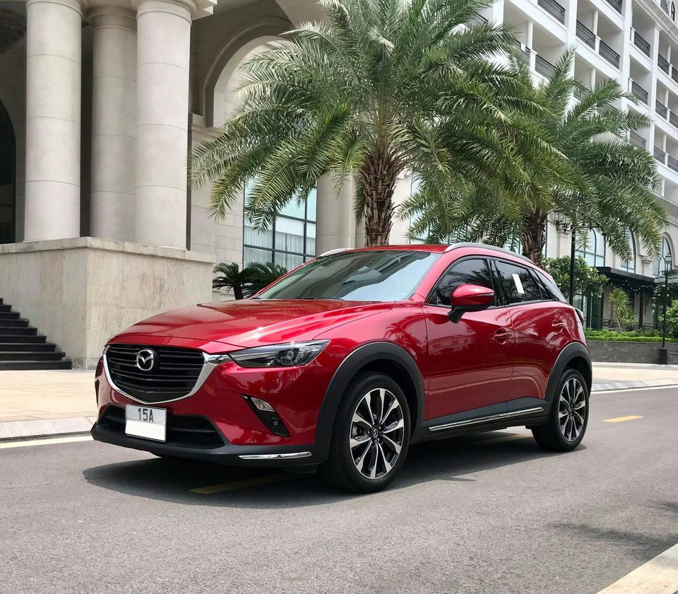 Nên mua Mazda3 màu đỏ pha lê  VnExpress