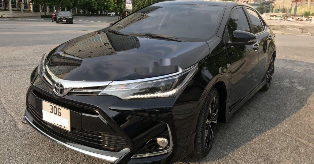 Mới đi 8000km, Toyota Corolla Altis 2021 bán lỗ cực sâu