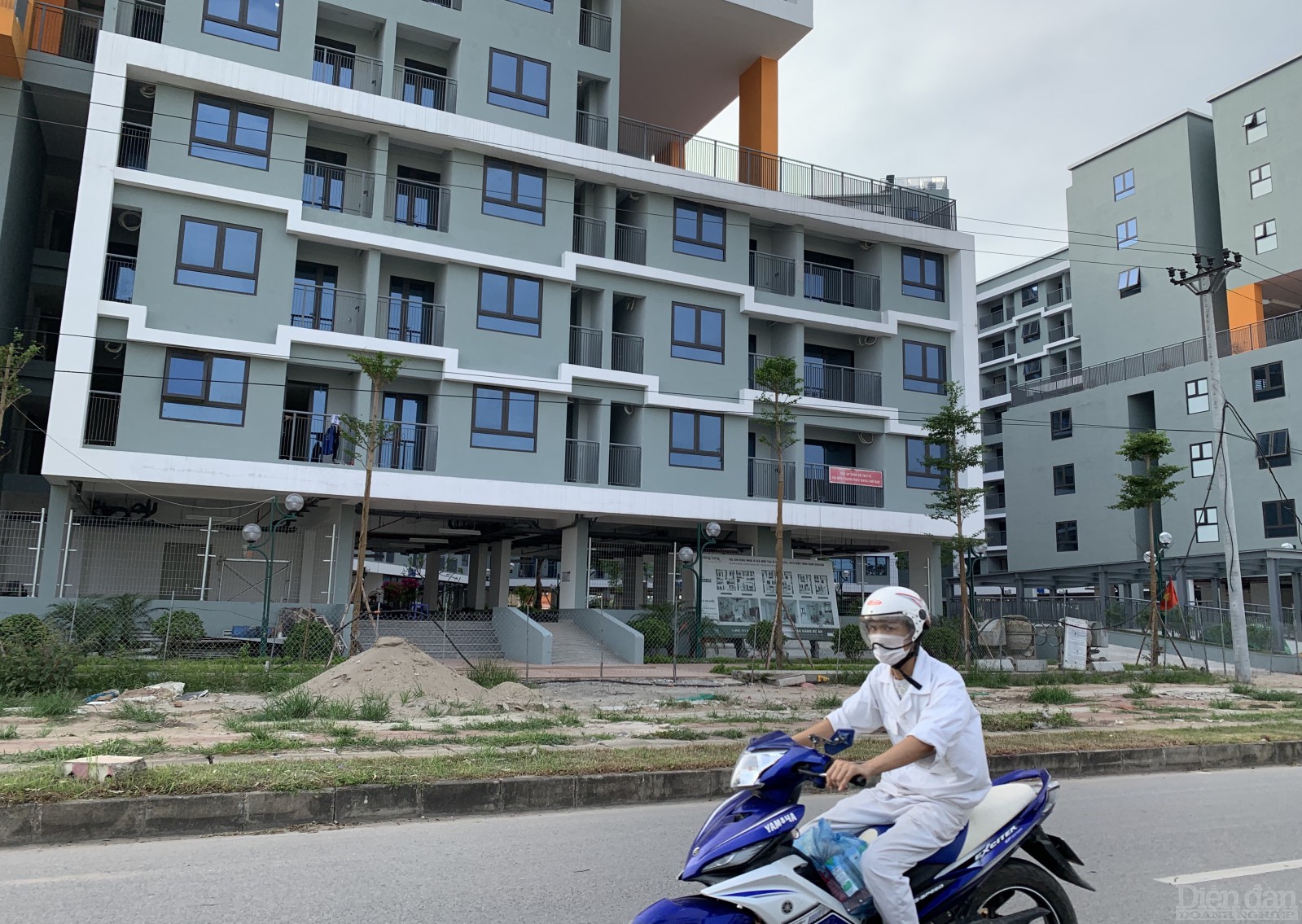 UBND TP. Hà Nội yêu cầu Sở Xây dựng, Kế hoạch và Đầu tư, Quy hoạch - Kiến trúc, Tài nguyên và Môi trường... tổng hợp, kiểm tra các nội dung liên quan đến phát triển nhà ở xã hội.