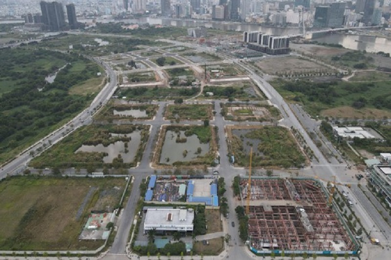 theo các chuyên gia, doanh nghiệp bỏ cọc đã chịu mất tiền đặt trước rồi nên về bản chất họ cũng không vi phạm pháp luật - Ảnh minh họa