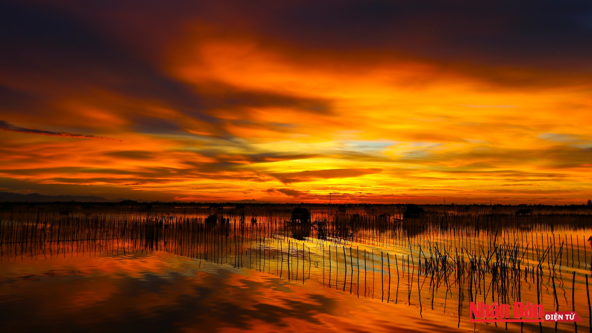Stunning sunset on Tam Giang Lagoon