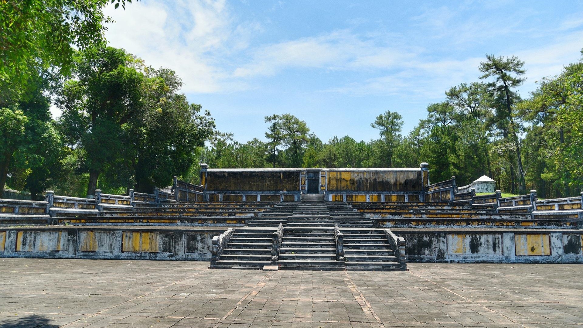Gia Long shrine, the resting place of the Nguyen Dynasty’s first king