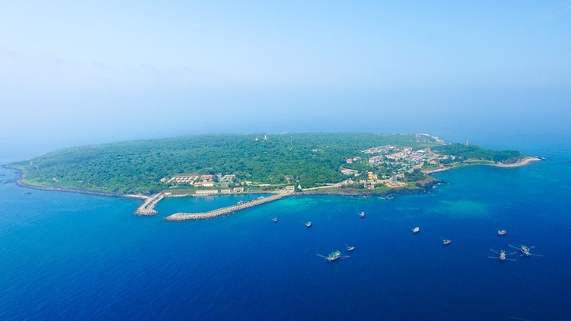 Con Co – a peaceful little island in the middle of the East Sea