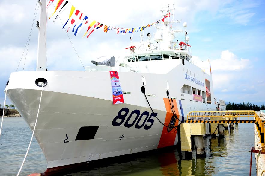Cảnh sát biển Việt Nam tiếp nhận tàu CBS 8005 giãn nước 2.400 tấn - ảnh 3