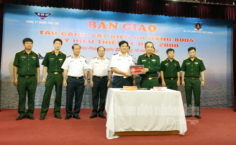 Vùng Cảnh sát biển 1 nhận tàu đa năng hiện đại 8004 - ảnh 1