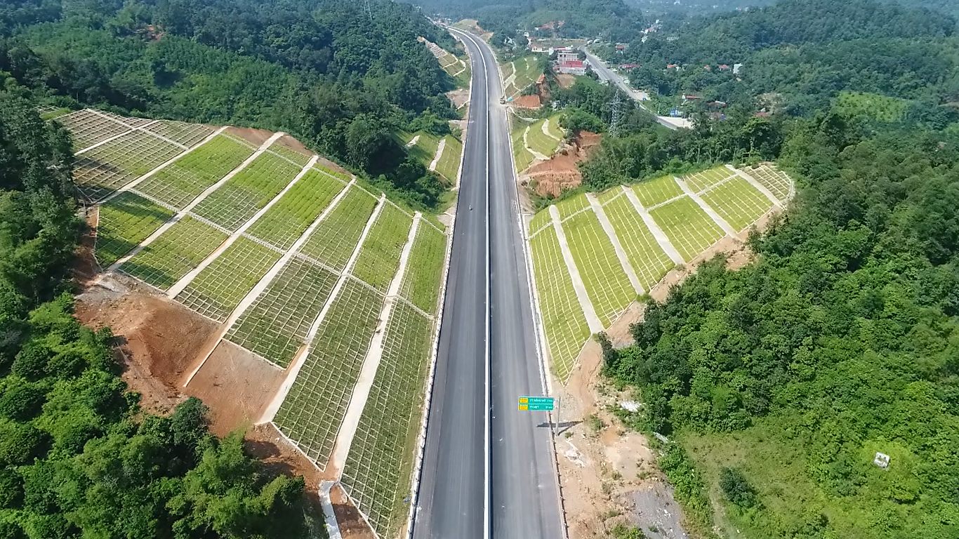 Ngeh VietNamNet: Tuyến cao tốc Bắc Giang-Lạng Sơn sẵn sàng thông xe