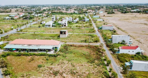 Ôm mộng làm giàu từ đất, cặp vợ chồng