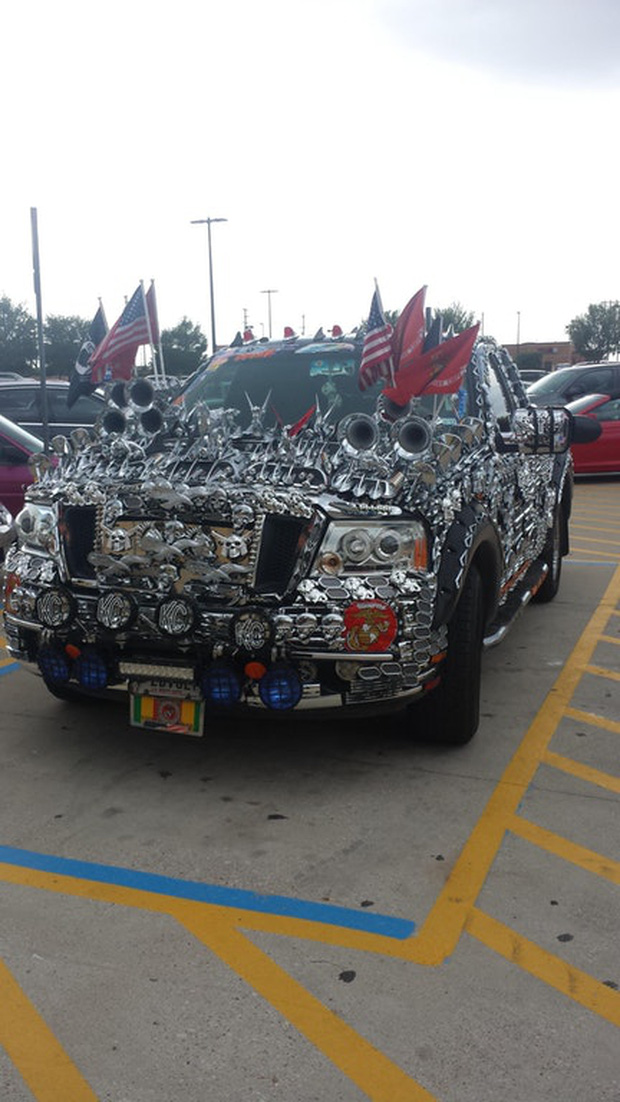 Những màn độ xe quái dị theo phong cách chữa lợn lành thành lợn què - Ảnh 10.