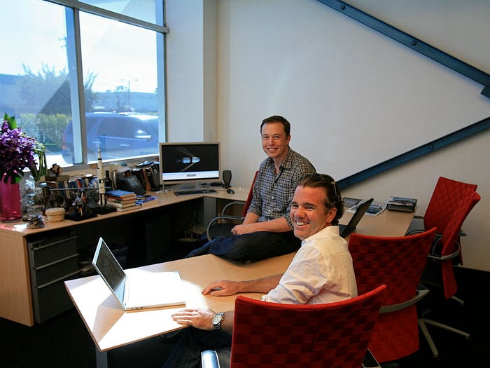 Một ngày làm việc của tỷ phú Elon Musk: Không ăn sáng, làm việc đa nhiệm, hạn chế nghe điện thoại và đi ngủ lúc 1 giờ đêm - Ảnh 19.