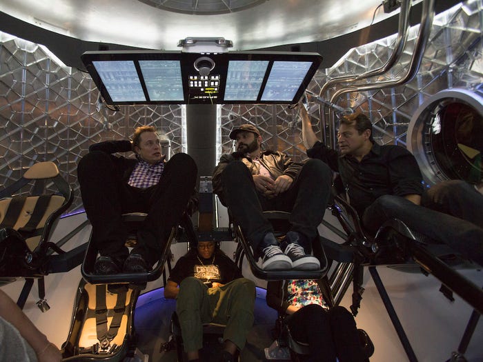 Một ngày làm việc của tỷ phú Elon Musk: Không ăn sáng, làm việc đa nhiệm, hạn chế nghe điện thoại và đi ngủ lúc 1 giờ đêm - Ảnh 27.