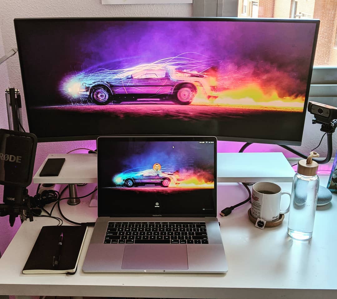 YouTuber tốn 3 năm để thiết kế góc làm việc cực xịn sò tại nhà, chỉ riêng tiền phụ kiện cũng đã ngốn 1.600 USD - Ảnh 4.