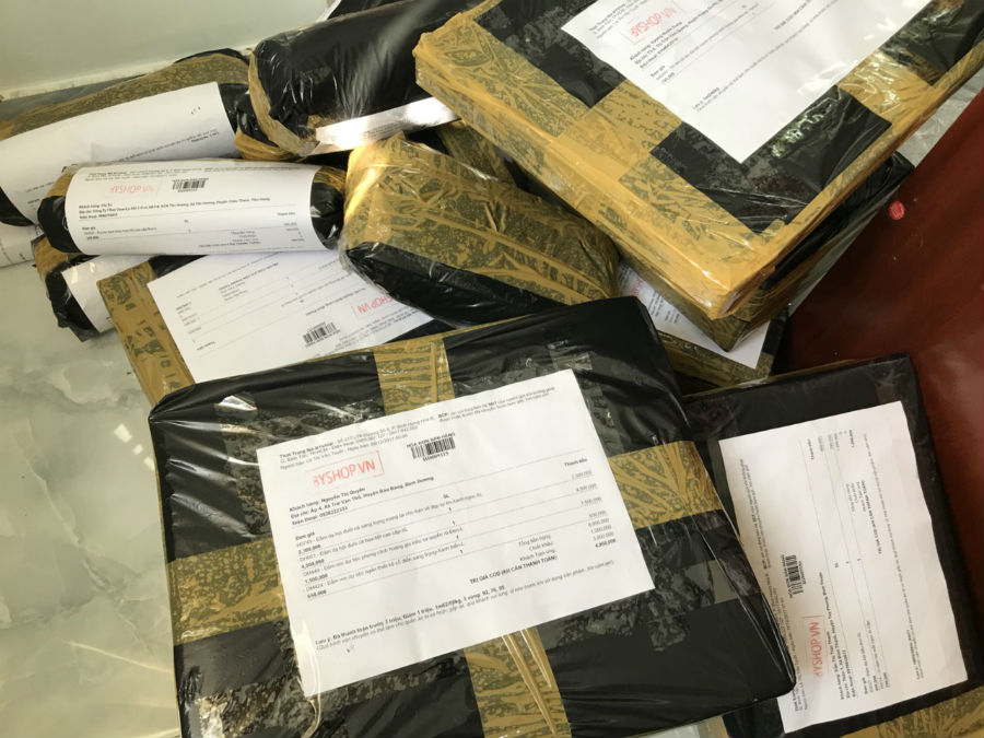 Chủ shop méo mặt vì trò lừa trên Shopee: Gửi iPhone nhưng hàng hoàn là điện thoại cục gạch, ấm ức chịu mất tiền triệu mà không làm gì được - Ảnh 3.