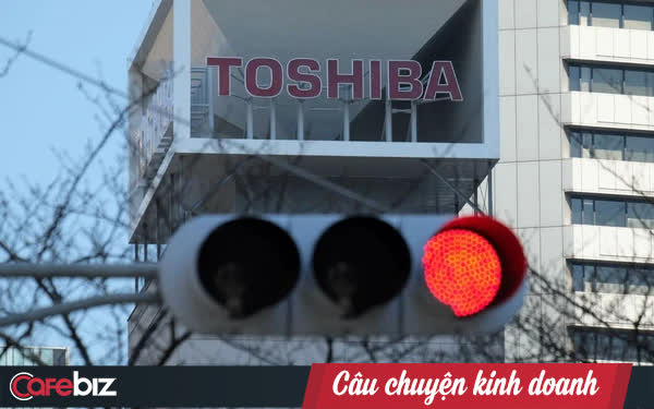 Sự sụp đổ của Toshiba: Từ gã khổng lồ điện tử hàng đầu nước Nhật, phải rời bỏ thị trường laptop và bán mình cho hàng loạt đối thủ - Ảnh 1.