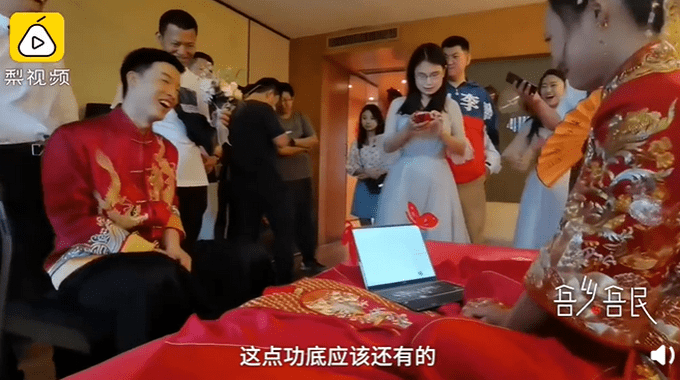 Đến đón dâu, thanh niên IT bị nhà gái bắt ngồi code tại chỗ mới cho cưới - Ảnh 3.