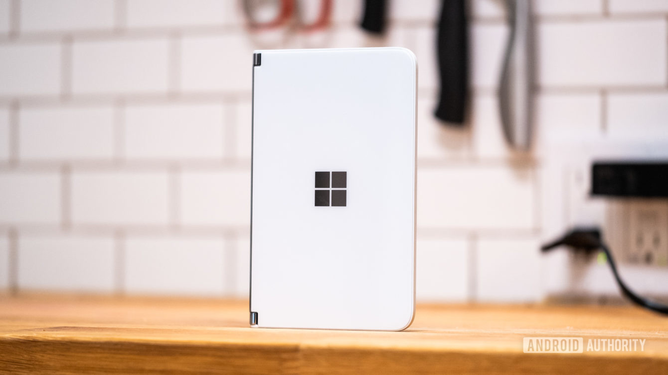 Nhìn lại gần 10 năm Microsoft thâu tóm Nokia và những bí ẩn xoay quanh thuyết âm mưu con ngựa thành Troy - Ảnh 1.