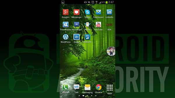 Facebook thời oanh liệt có cả điện thoại với nút 