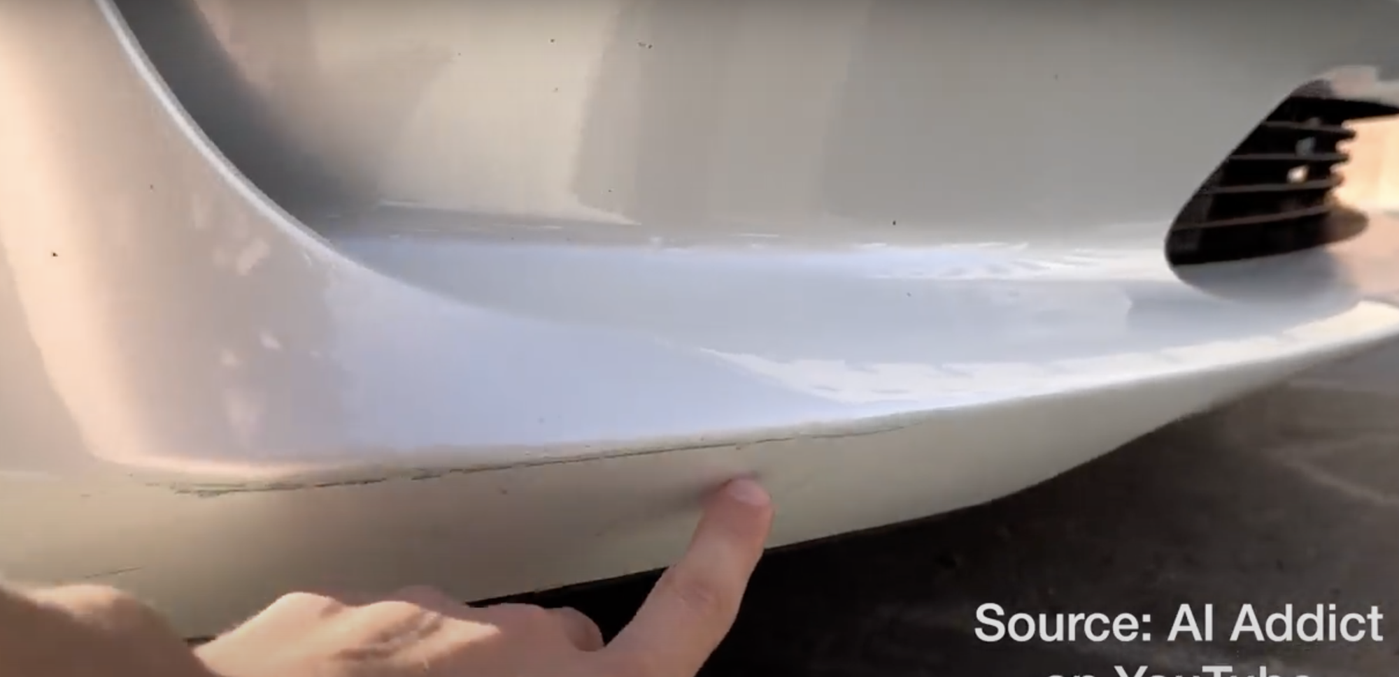 Nhân viên Tesla bị sa thải vì