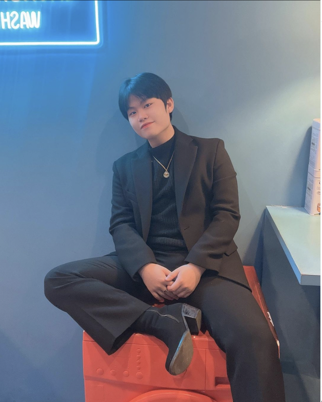 Cậu bé gốc Việt nổi danh toàn cầu sau MV tỷ view: Từng bị tẩy chay vì kém sắc nhưng nay lột xác ngoạn mục, cuộc sống thay đổi ngỡ ngàng - Ảnh 8.