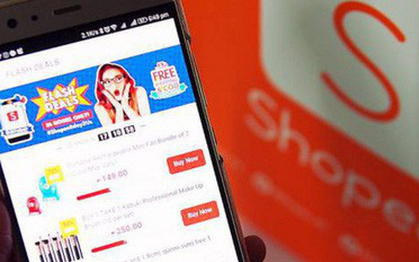 Chủ shop méo mặt vì trò lừa trên Shopee: Gửi iPhone nhưng hàng hoàn là điện thoại 'cục gạch'