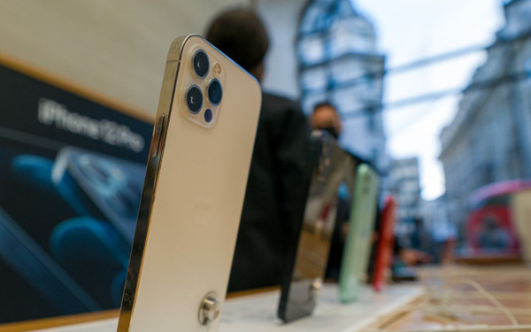 Bất chấp thiếu chip và nguồn cung khan hiếm, Apple vẫn sẽ bán được 80 triệu chiếc iPhone trong quý Q4/2021