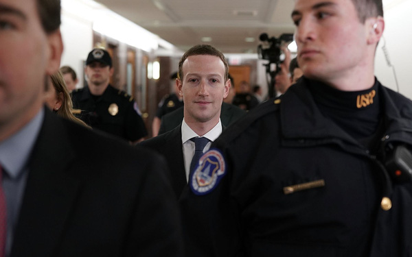 Facebook chi 23,4 triệu USD để bảo vệ Mark Zuckerberg, cao nhất trong thế giới công nghệ