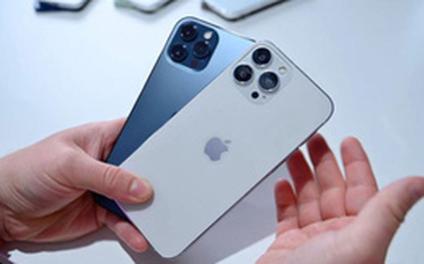 Người Việt cần làm việc bao nhiêu ngày để đủ tiền mua iPhone 13 Pro?