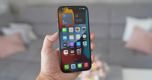 Người dùng than trời vì iPhone tụt pin nhanh, lỗi dung lượng khó hiểu: Thủ phạm là do bản cập nhật mới?