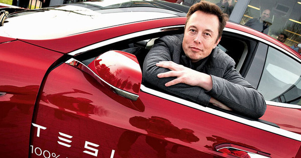 Elon Musk tiết lộ nguồn gốc cái tên Tesla: Tốn 75.000 USD mua về, phải cho người tới tận cửa cầu xin chủ cũ