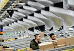Góc khuất của Amazon: Nhân viên bị máy móc giám sát đến mức phải đi tiểu vào chai, chỉ cần ngơi tay máy sẽ rung chuông báo động vì Jeff Bezos tin rằng ''ai rồi cũng lười thôi'