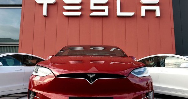Xe điện Tesla của tỷ phú Elon Musk có gì mà được dự đoán sẽ 'thông minh' hơn cả con người?